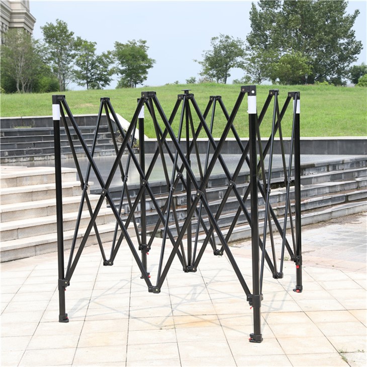 Hexagonal frame tent (6)